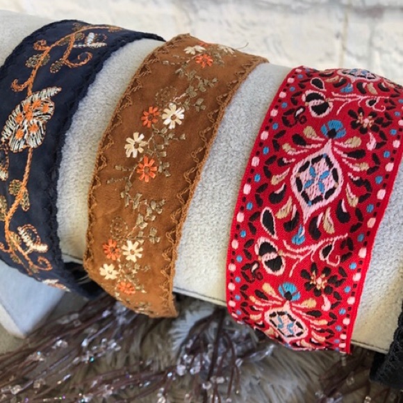 Embroidered Headbands Bundle (4) - Picture 3 of 4